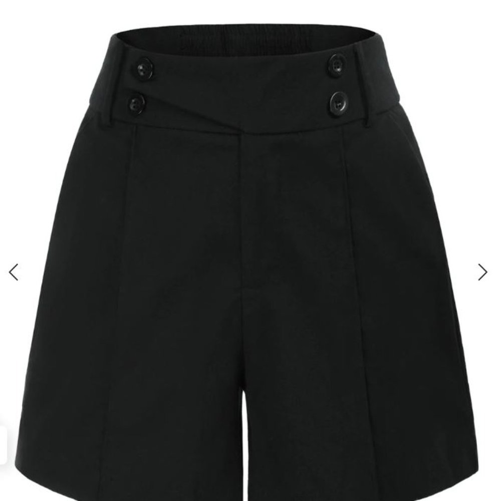 Black Belle Poque high waist shorts with pockets